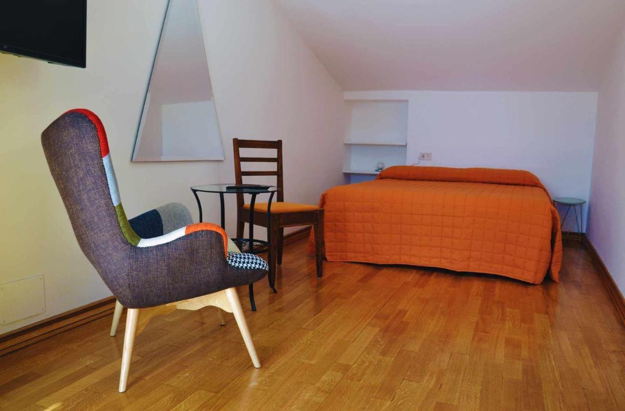アトリ Beb Cornelia Bed & Breakfast エクステリア 写真